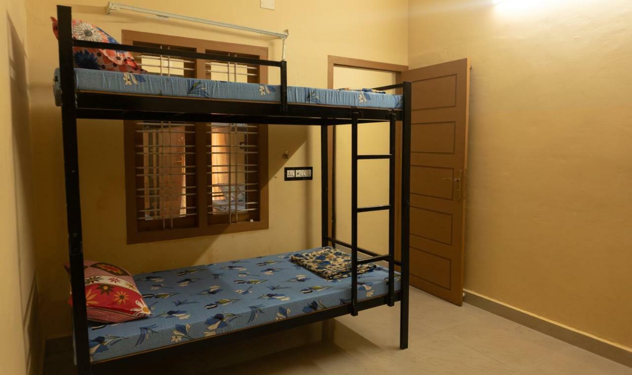 Aramana Holiday InnAlappuzha エクステリア 写真